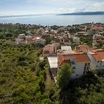 Bed and Breakfast White Stone 4*