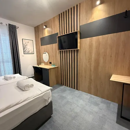 Couette-café White Stone 4*