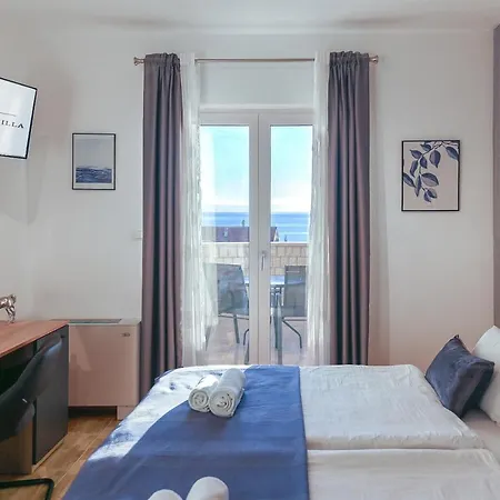 White Stone 4* Promajna