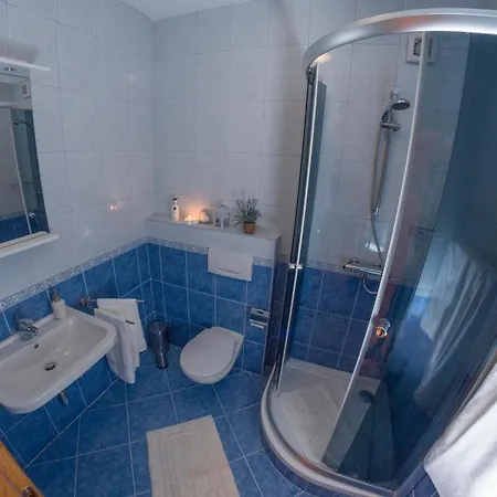 فندق مبيت وإفطار White Stone 4*