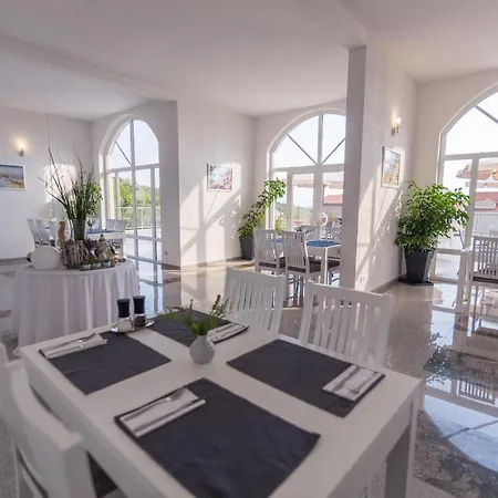 White Stone 4* Promajna