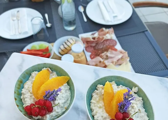 فندق مبيت وإفطار White Stone 4*